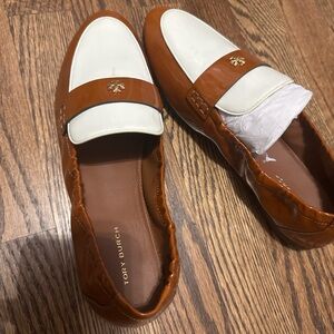 Tory Burch Tan and Cream Women Loafers